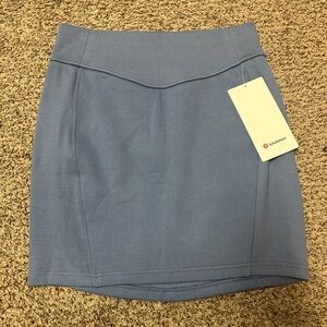 Lululemon Scuba HR Mini Skirt size Small NWT